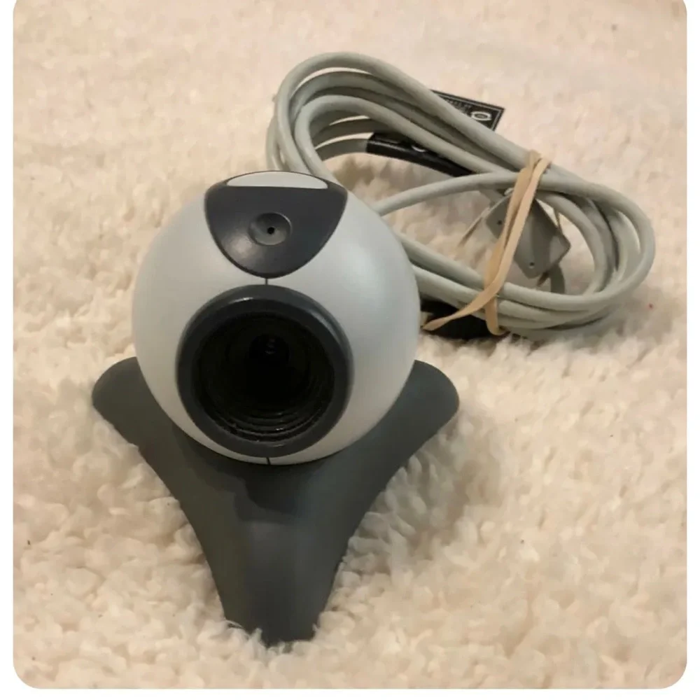 Logitech QuickCam Messenger + BASE M/N V-UM14 Web Camera MW